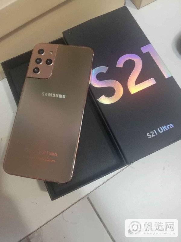 疑似三星Galaxy S21 Ultra真机曝光：这颜值你觉得如何？