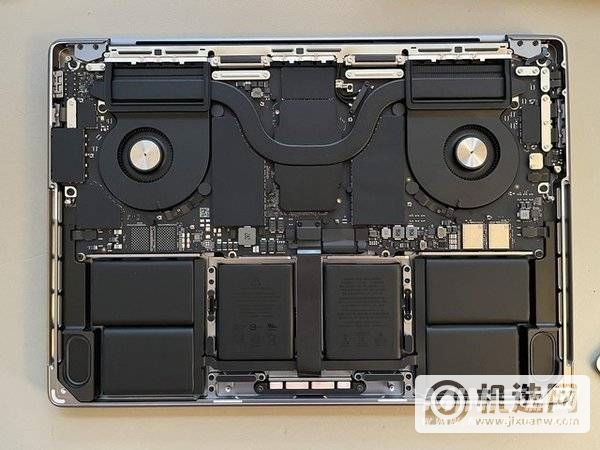 MacBookPro2021拆解图评测-MacBookPro2021真机拆机拆解