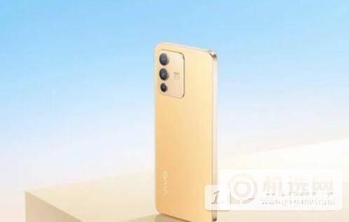 vivos12和opporeno7哪个好？vivos12和opporeno7对比介绍