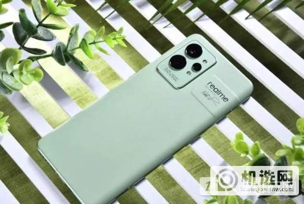 小米12 Pro、小米11 Pro、一加10 Pro和真我GT2 Pro哪个好-区别对比