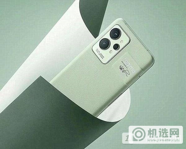 realmeGT2Pro和小米12哪款好-realmeGT2Pro和小米12对比