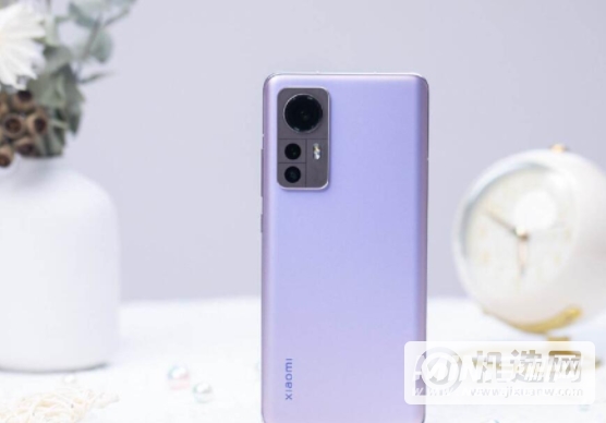 vivox80和小米12对比-哪款手机更值得入手