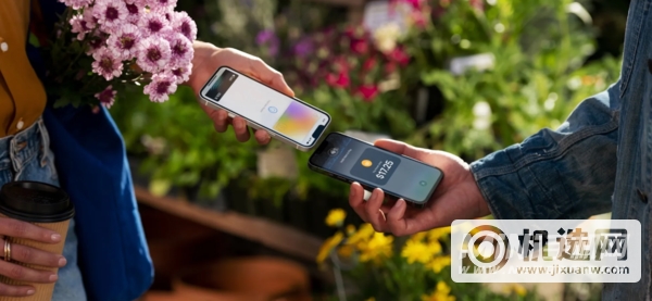 iPhone变身刷卡机-苹果在Apple Park中使用Tap to Pay功能